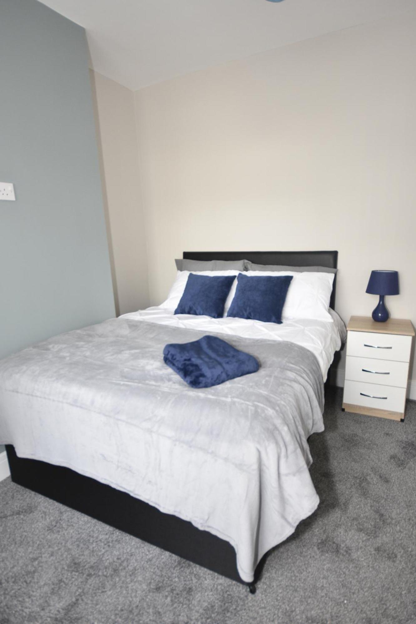 Townhouse @ Penkhull New Road Stoke Hotel Екстериор снимка